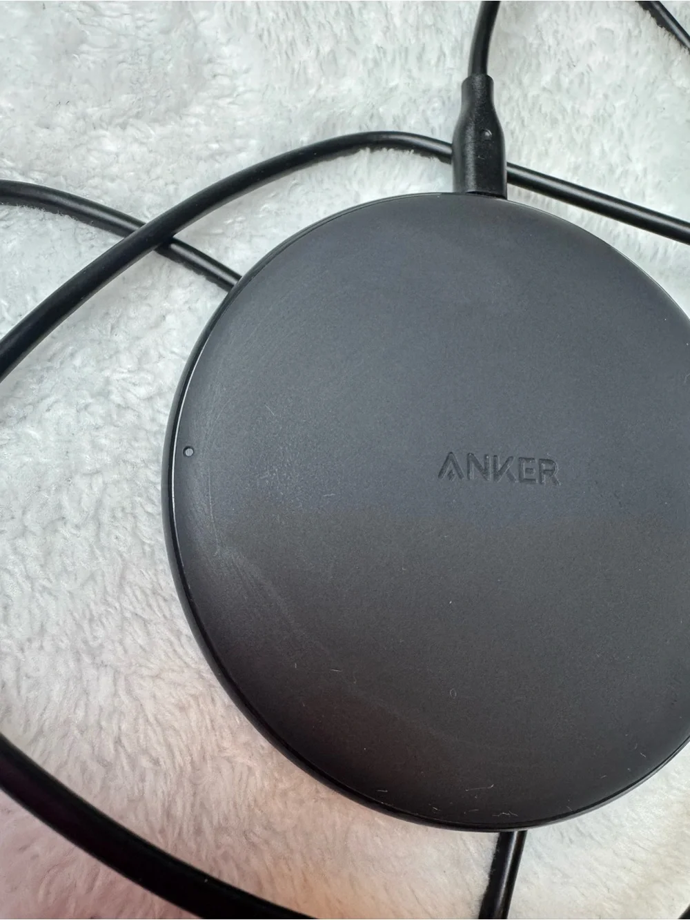Anker 313 Wireless Charger (Pad) with USB Cable | Used